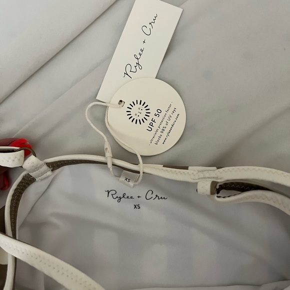 Rylee and Cru Womens Olive striped swimsuit in size XS. - Picture 2 of 3